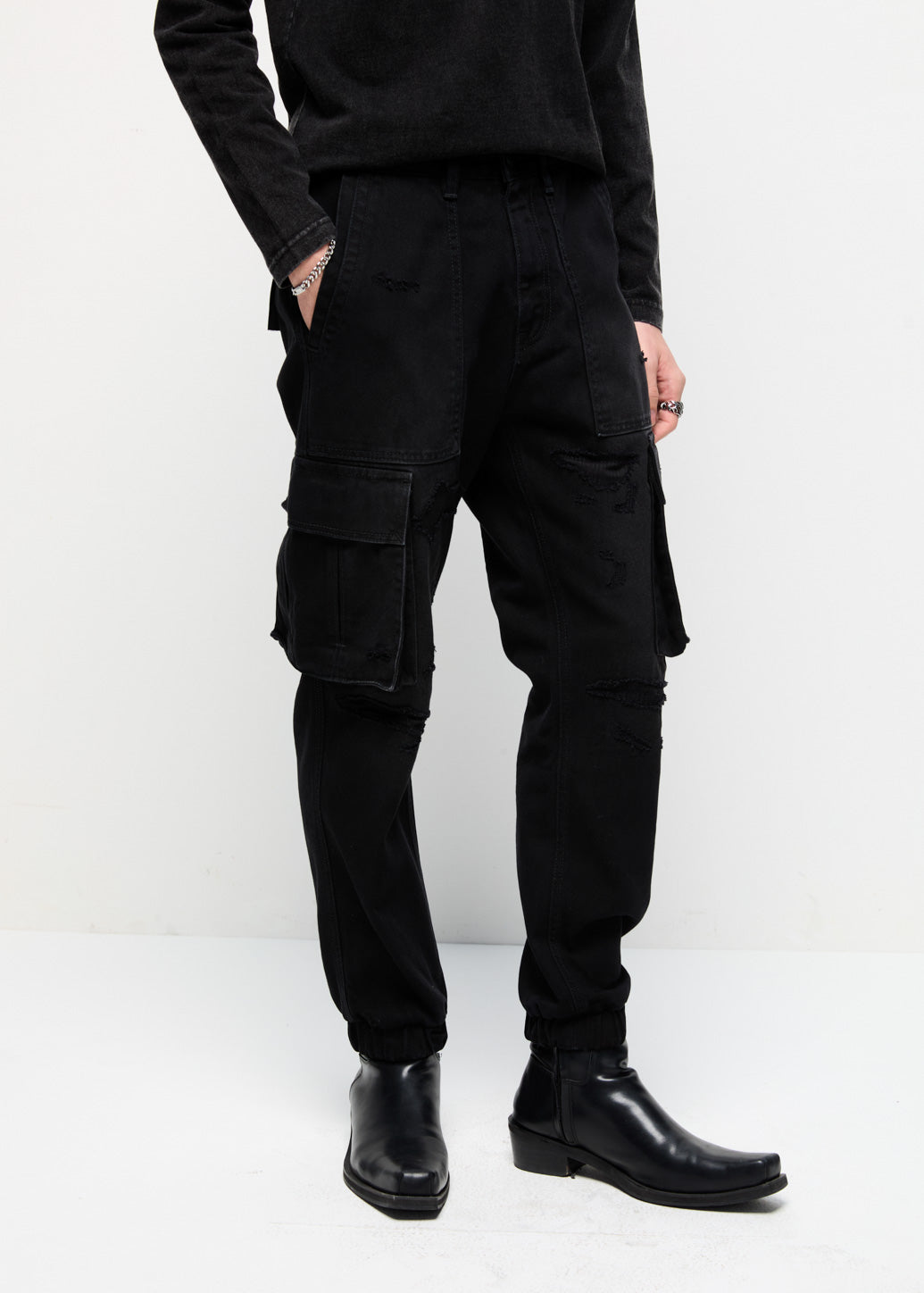 STITCHING LOOSE CARGO PANTS WITH BODYSLAM