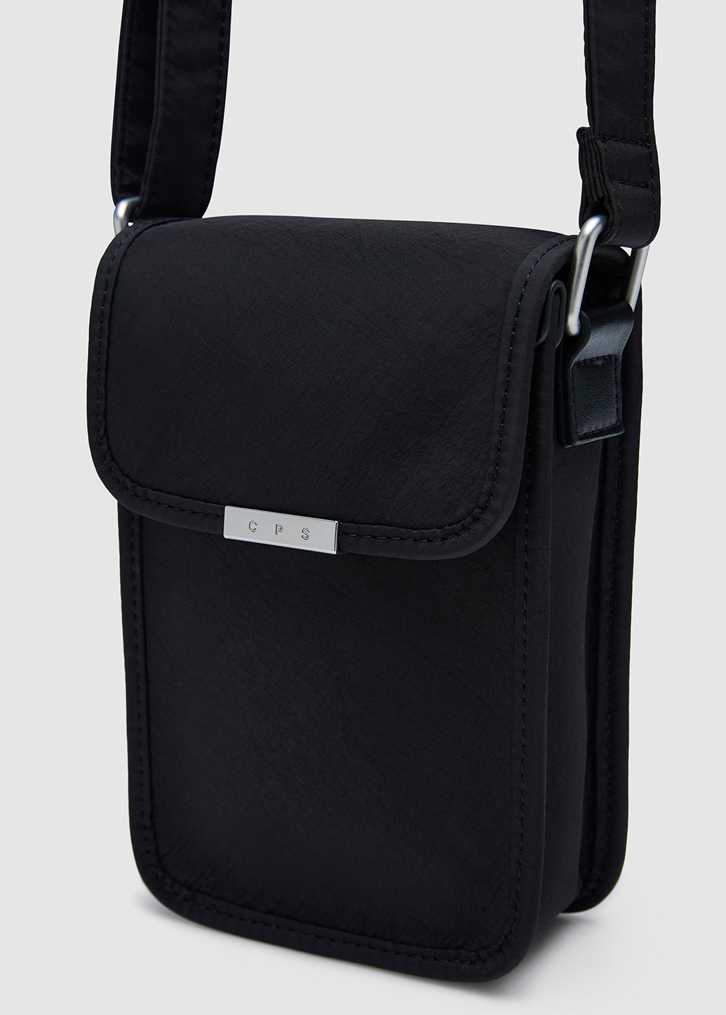 SMALL FLAP CROSSBODY BAG