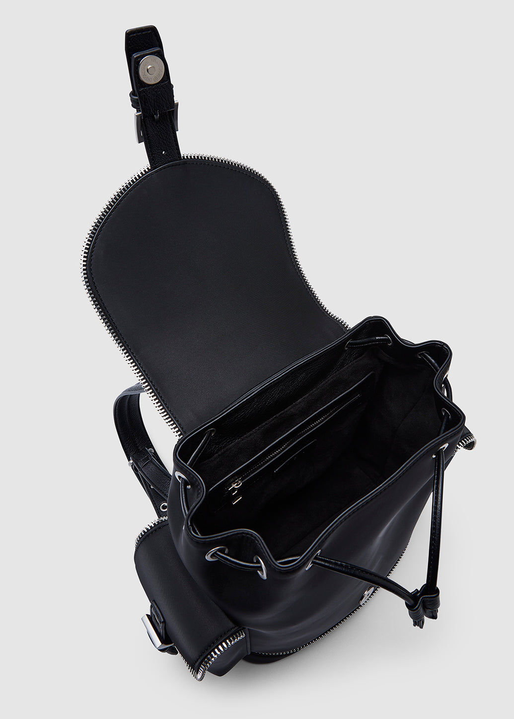 BLACK FLAP BACKPACK Black / OS