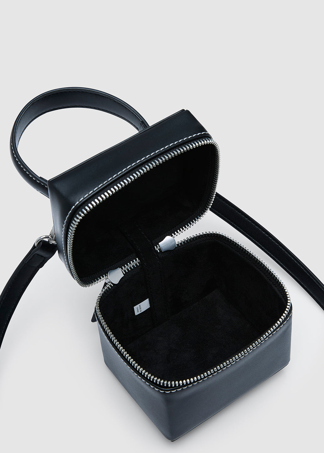 CUBE LEATHER CROSSBODY BAG Black / OS