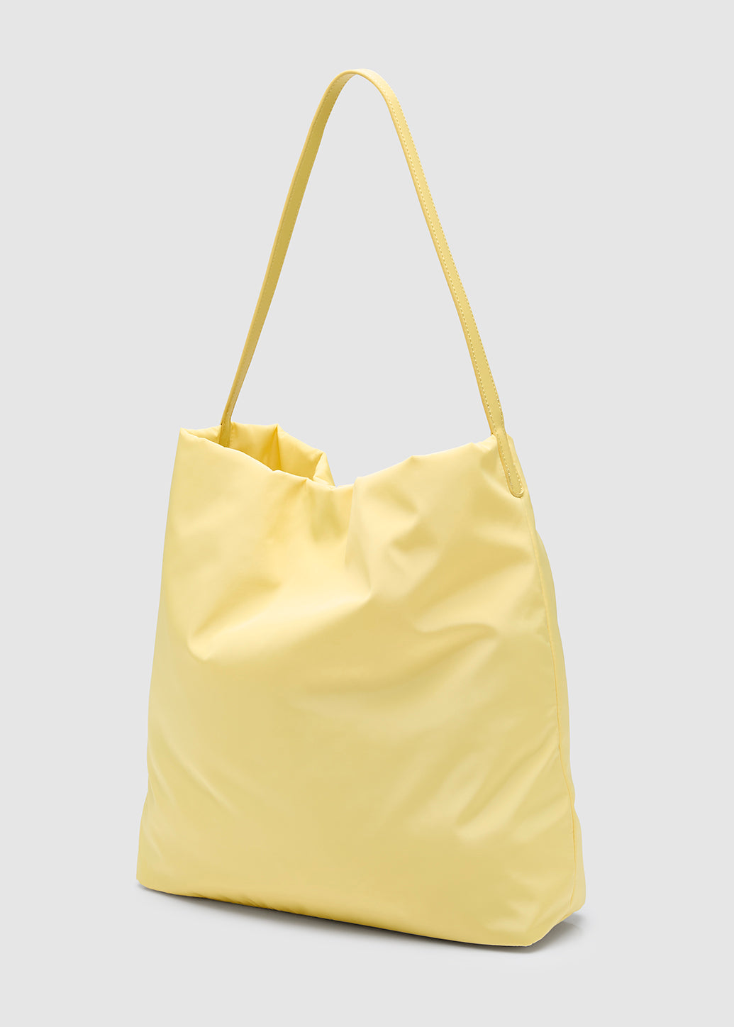 LIGHTWEIGHT TALL TOTE BAG