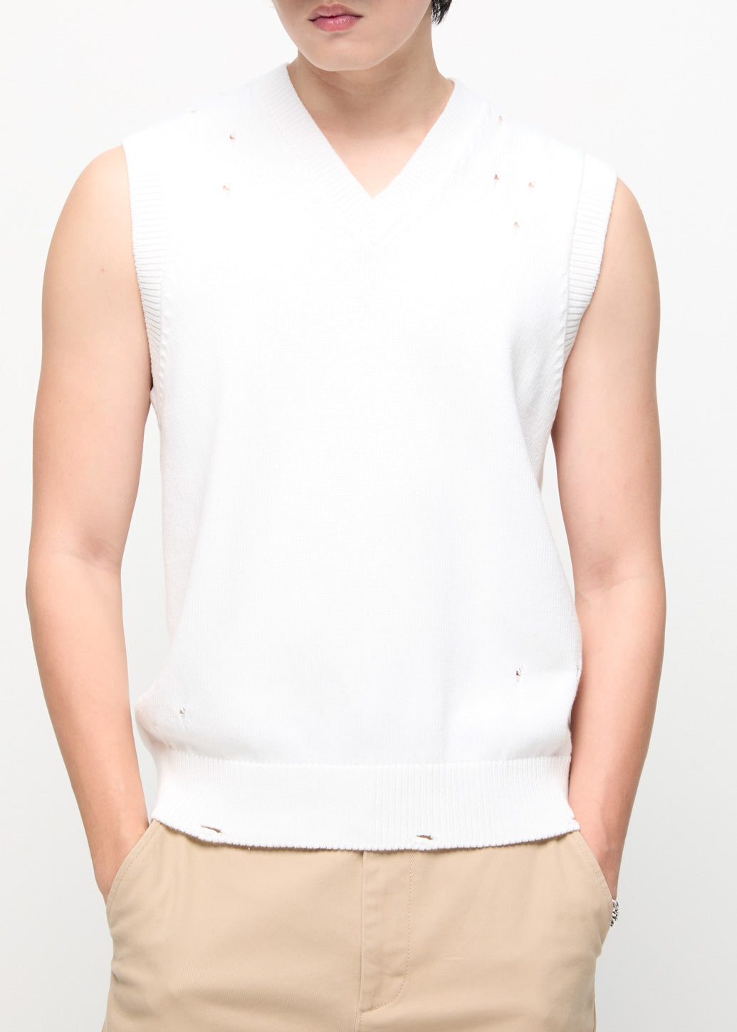 DISTRESSED KNIT VEST