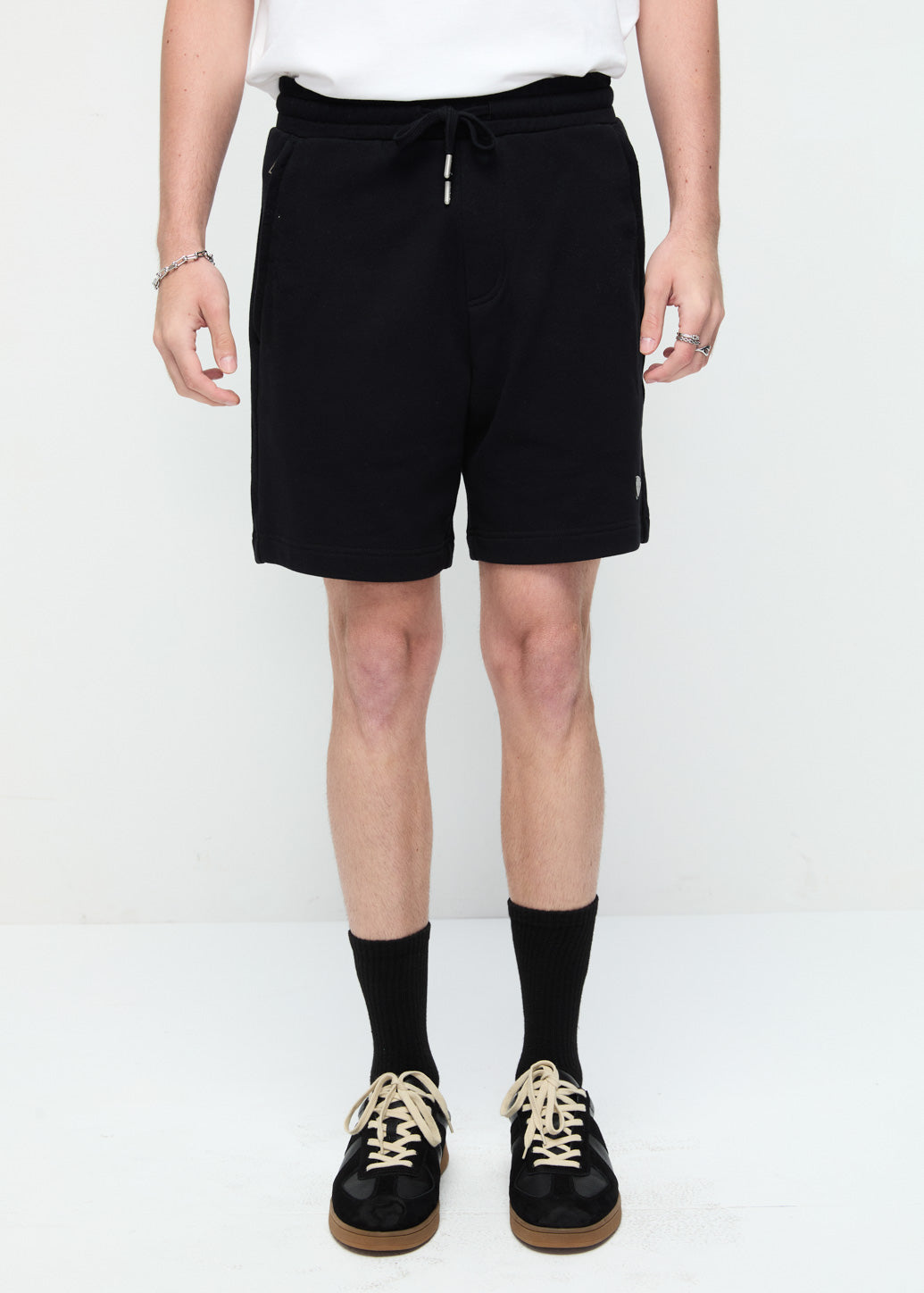 SIGNATURE DRAWSTRING SHORTS
