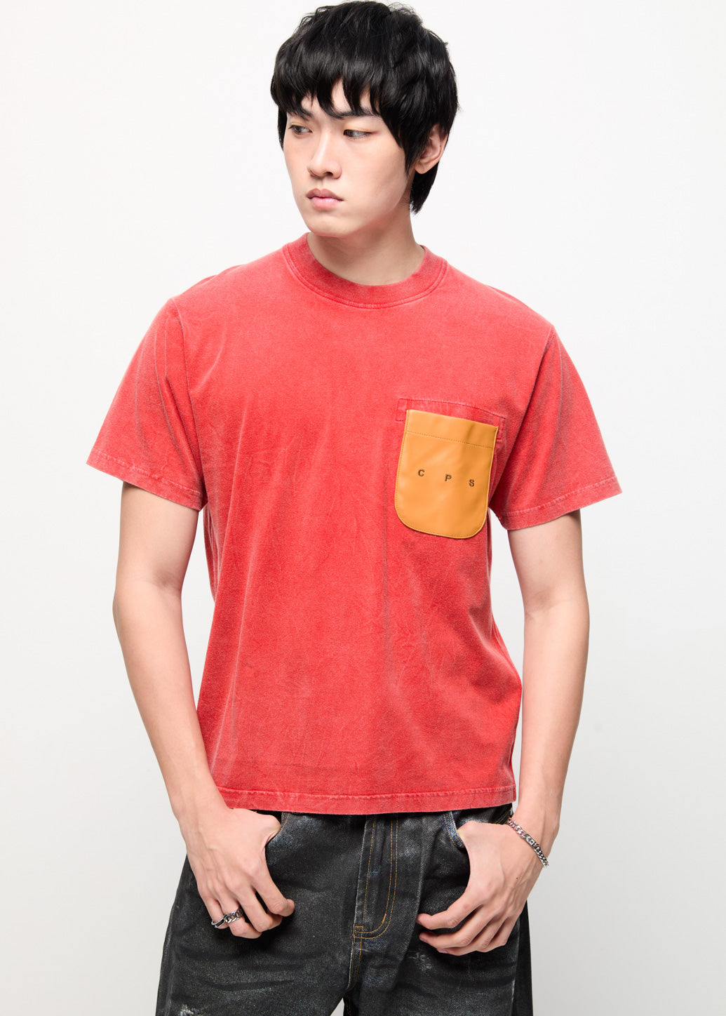 CONTRAST POCKET TEE