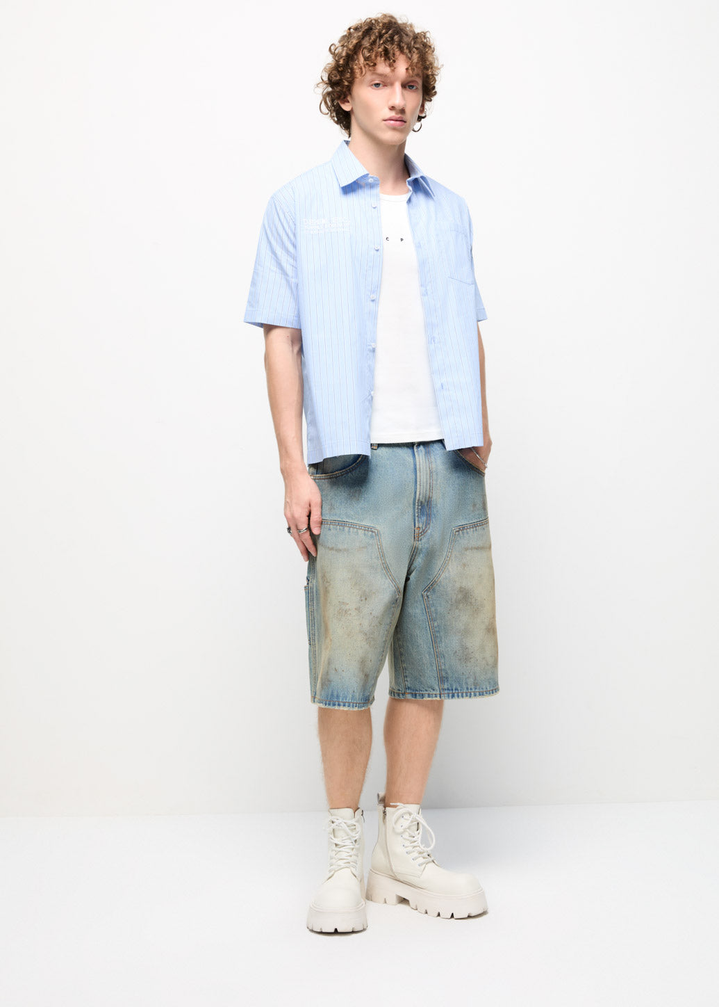 LOOSE CARPENTER JEANS SHORTS