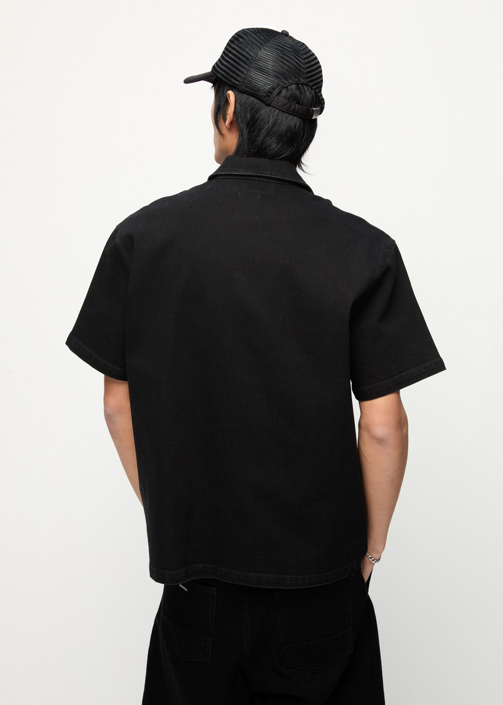 EMBROIDERED ON-TONE LOGO SHIRT Black / L
