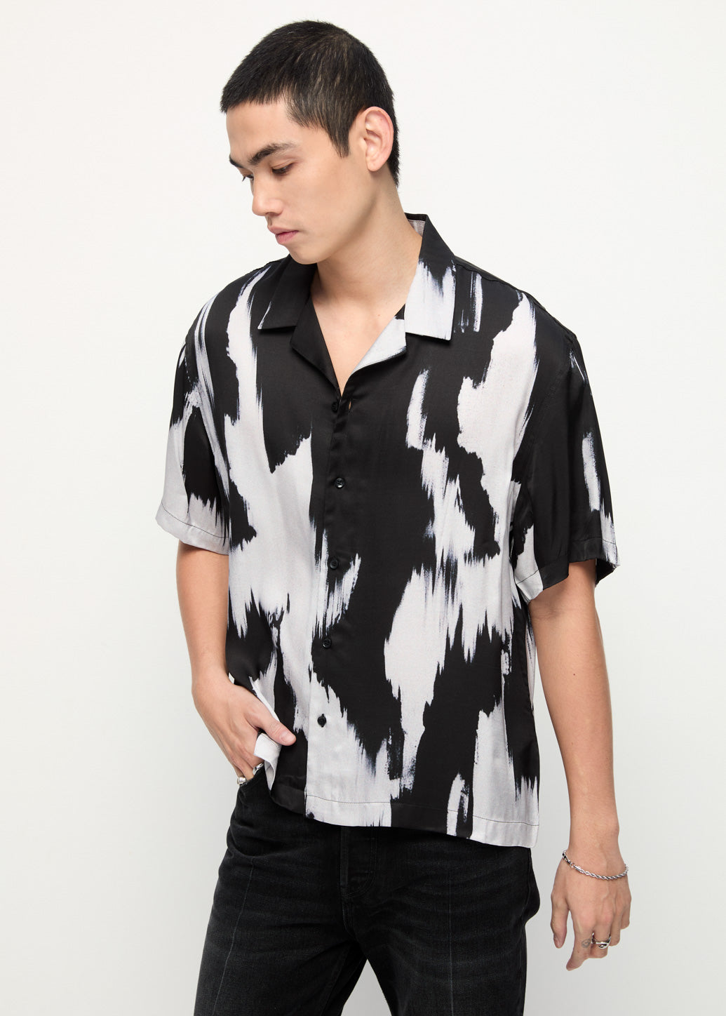 ABSTRACT PRINTED SHIRT Black / L