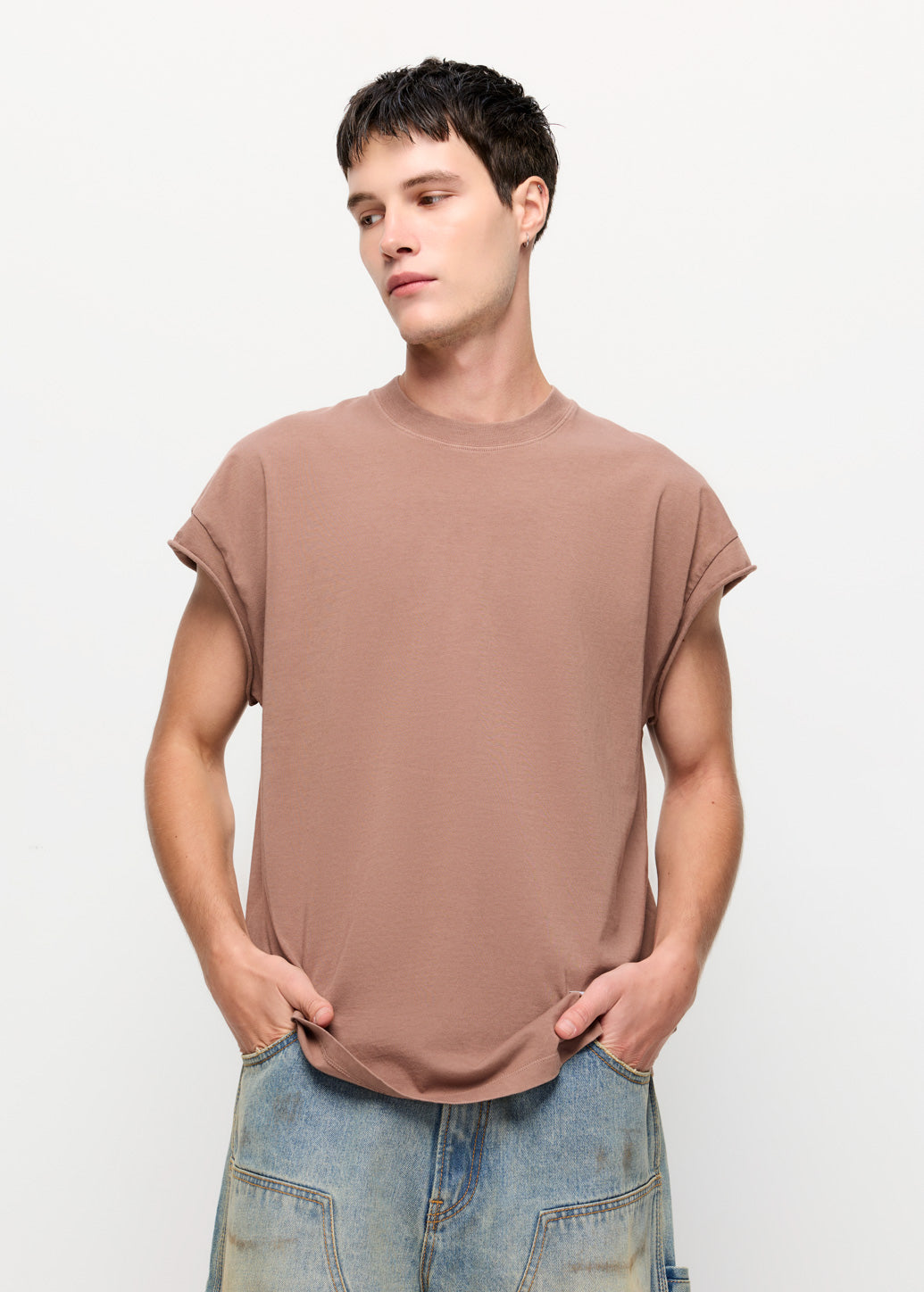 HEM PATCH SLEEVELESS TANK
