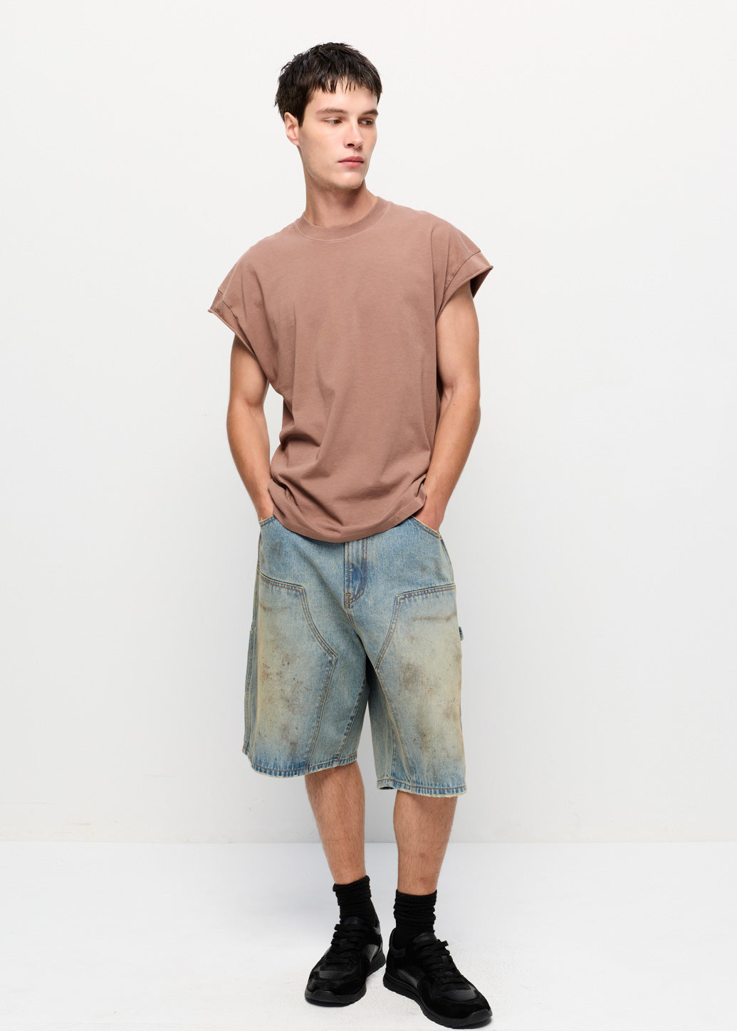 HEM PATCH SLEEVELESS TANK