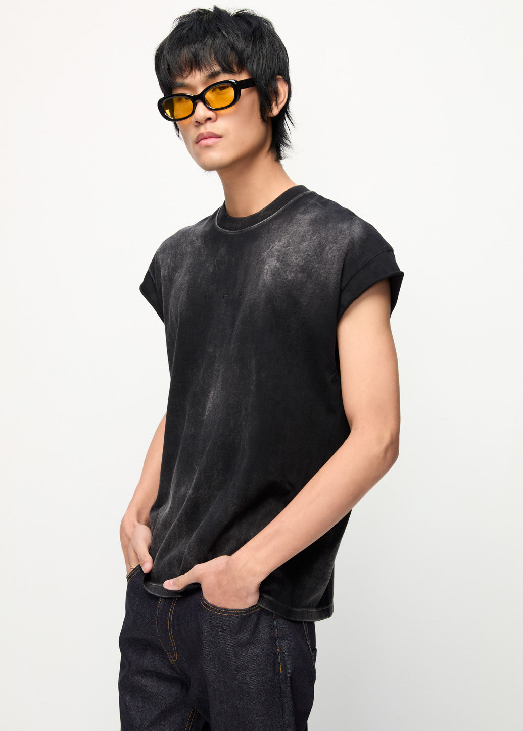 FRONT LOGO PATCH SLEEVELESS TEE