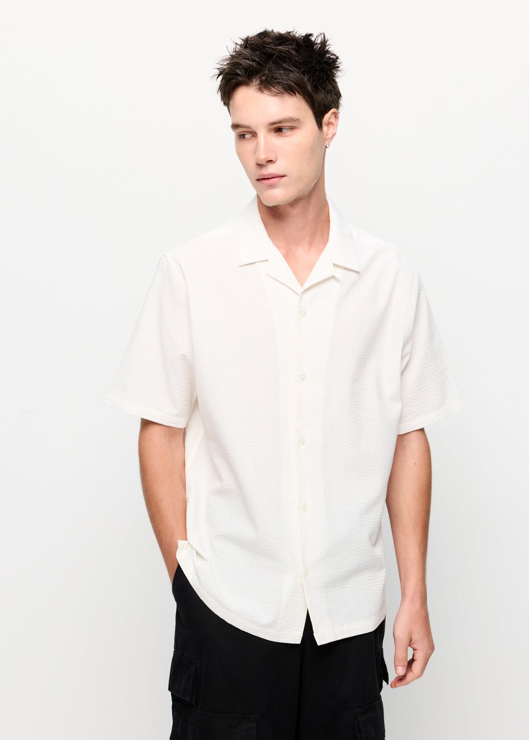 TEXTURED SEERSUCKER SHIRT