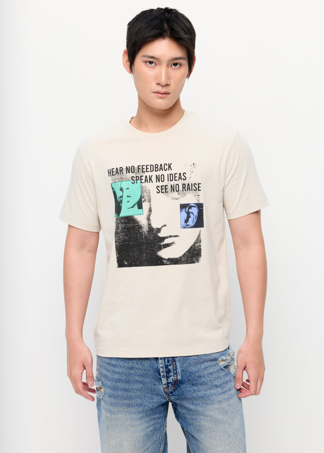 OVERSIZED STATEMENT GRAPHIC TEE