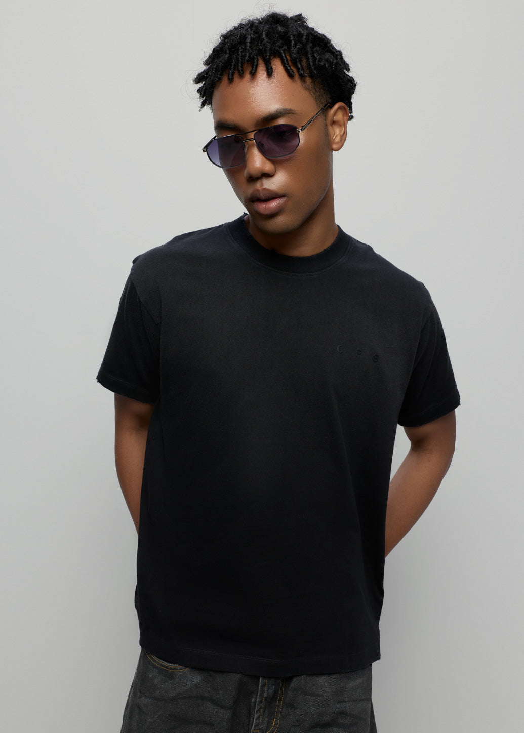 BLACK WASHED LOGO TEE