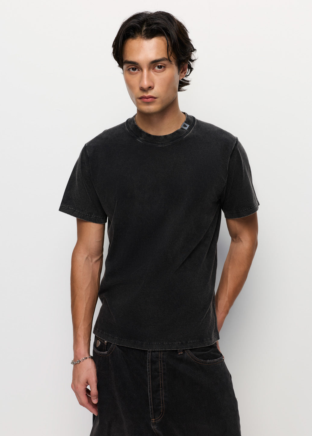 DARK WASHED SIGNATURE LOGO TEE