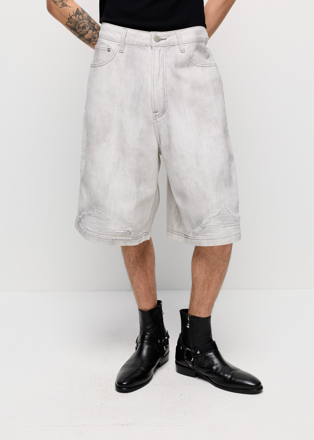 DESTROYED DENIM SHORTS