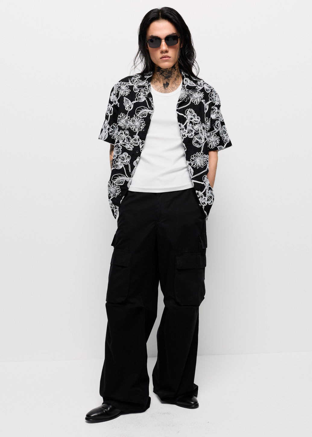 EMBROIDERED FLORAL CAMP COLLAR SHIRT