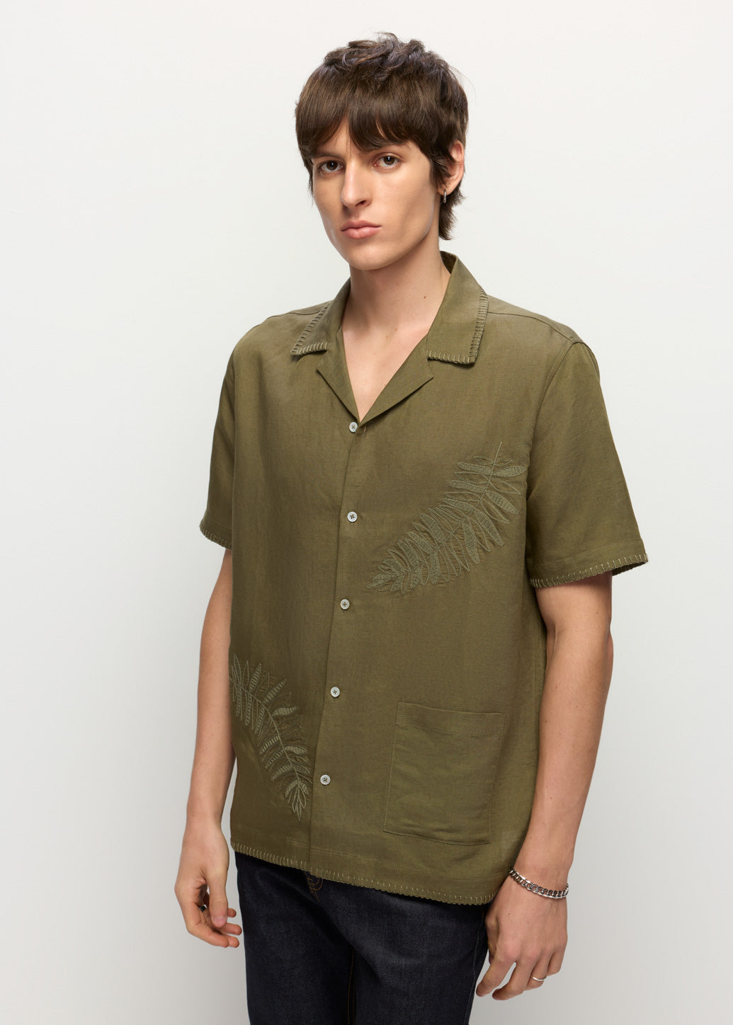 EMBROIDERED LEAVES CAMP COLLAR SHIRT