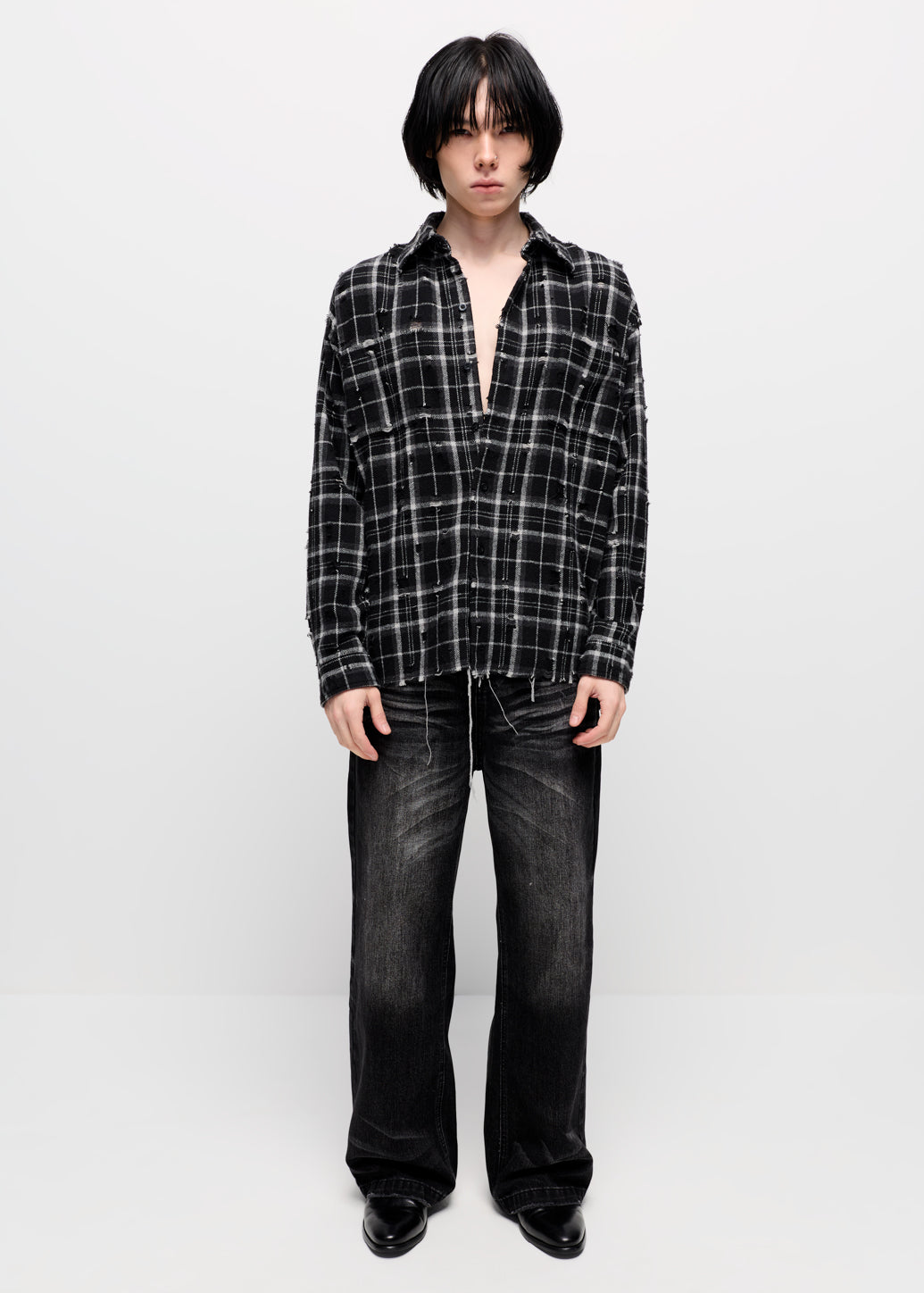 BLACK WASHED LOOSE JEANS
