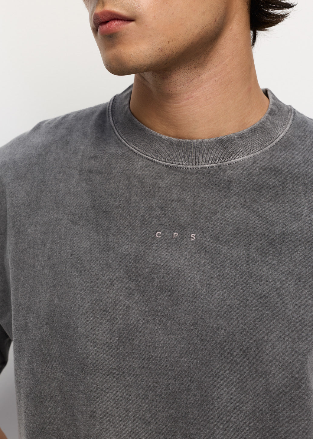 EMBROIDERED BURNOUT TEE