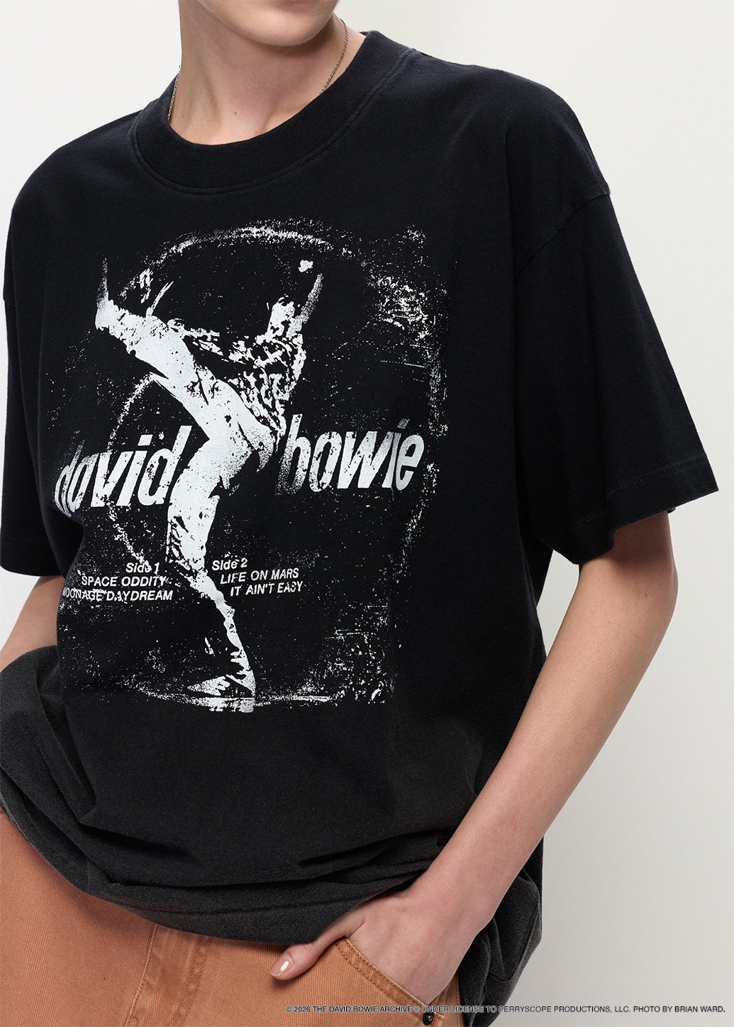 DAVID BOWIE GRAPHIC BAND TEE