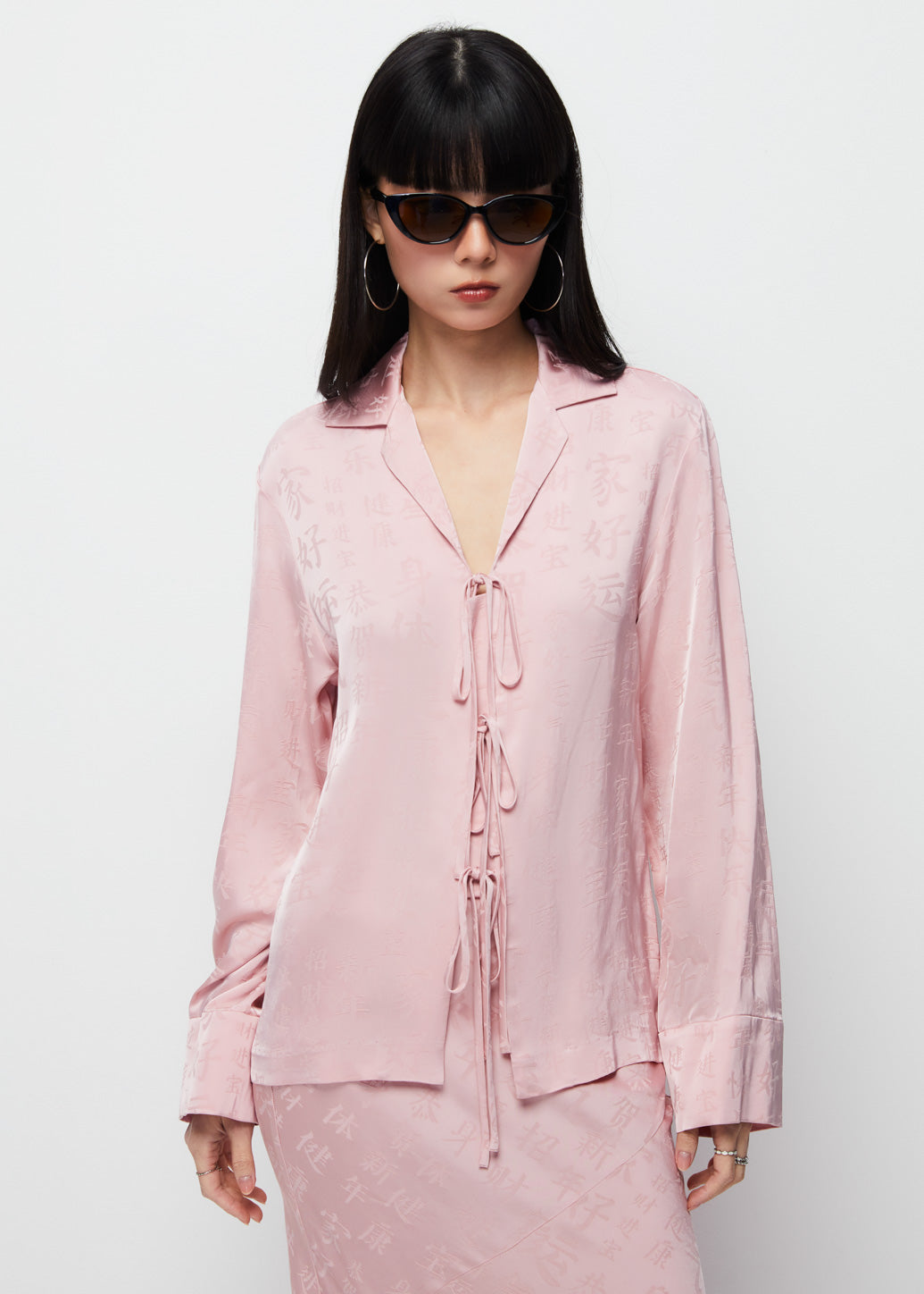 LACE-UP TYPOGRAPHIC PRINT BLOUSE