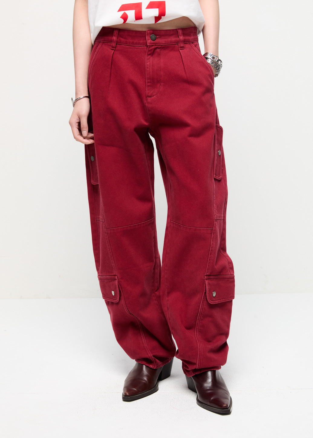 RED CROPPED BARREL-LEG PANTS