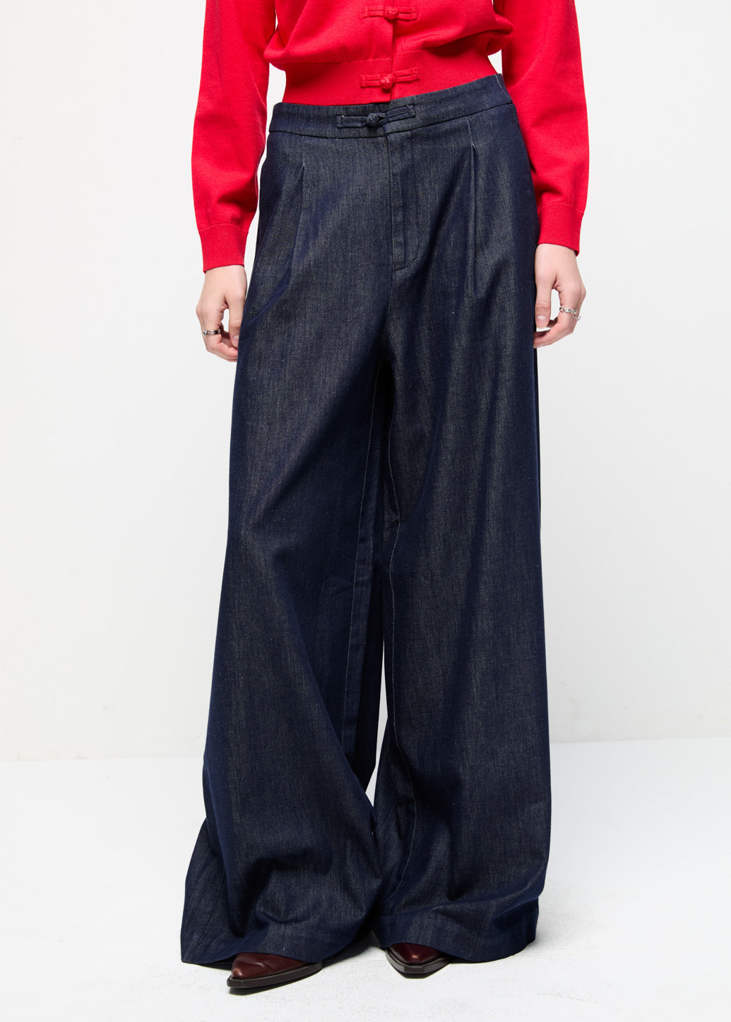 CHINESE KNOT WIDE-LEG JEANS