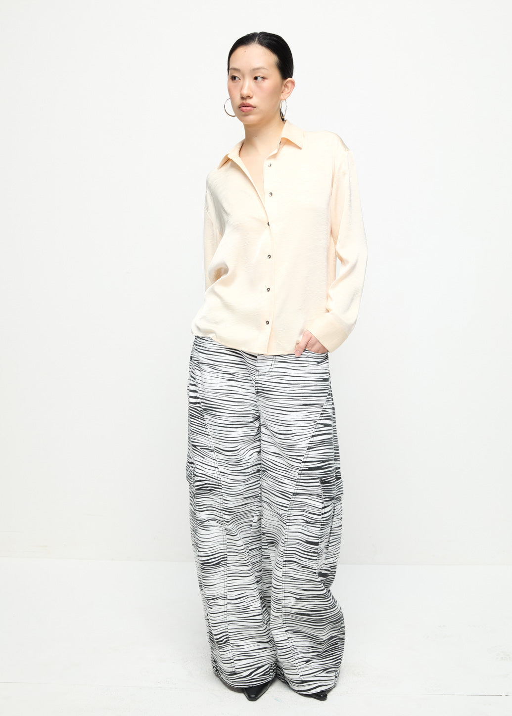SOLID RELAXED FIT SHIRT