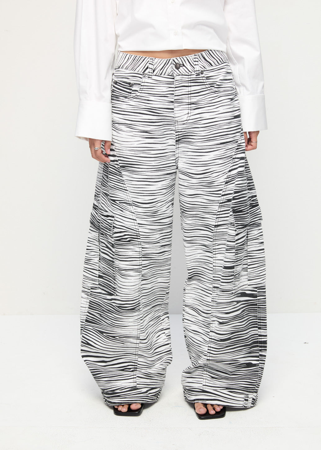 ZEBRA PRINTED CARGO PANTS