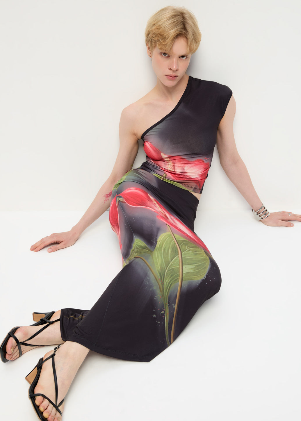 OFF-SHOULDER FLORAL PRINTED TOP