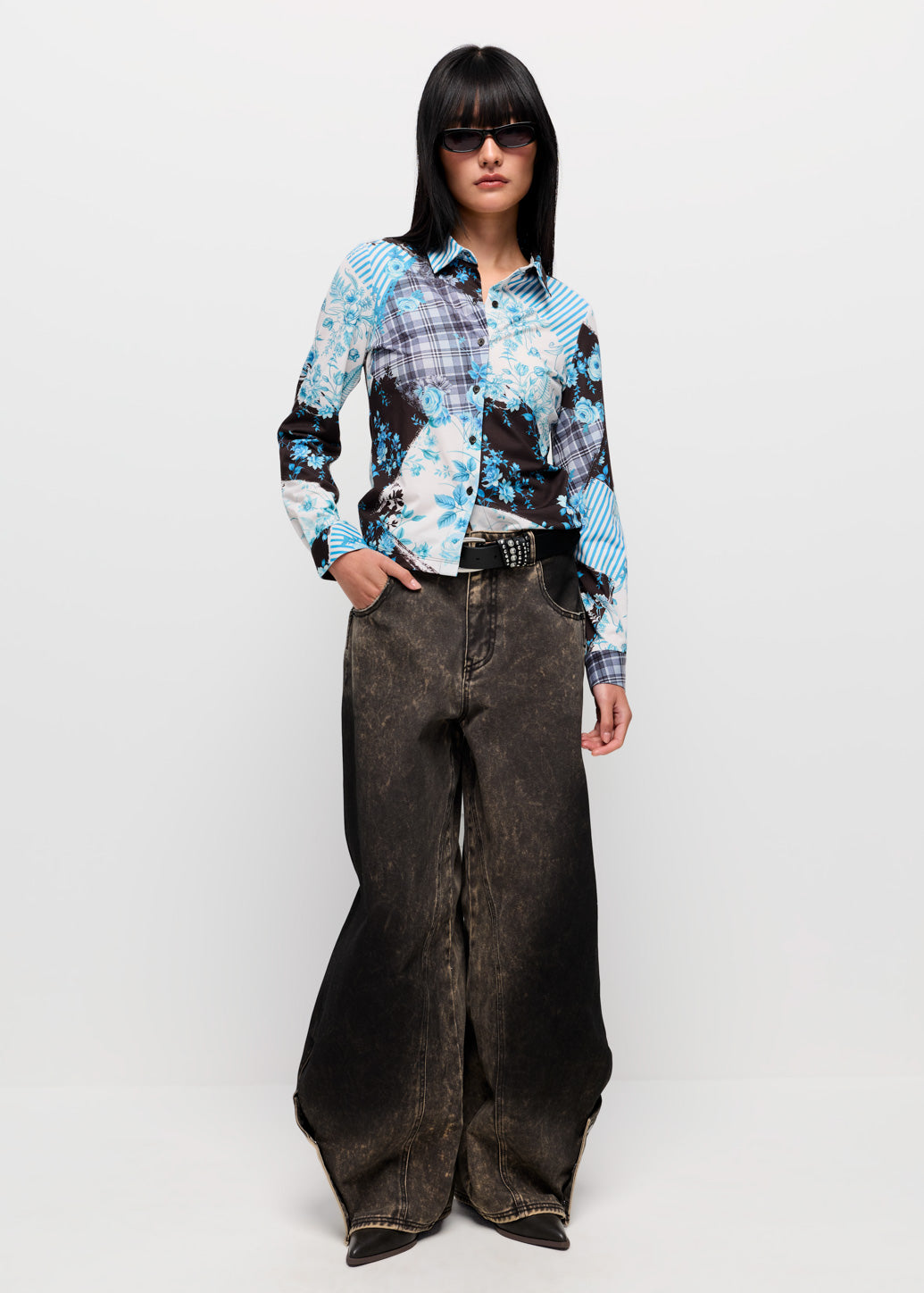 WASHED PANEL WIDE-LEG JEANS