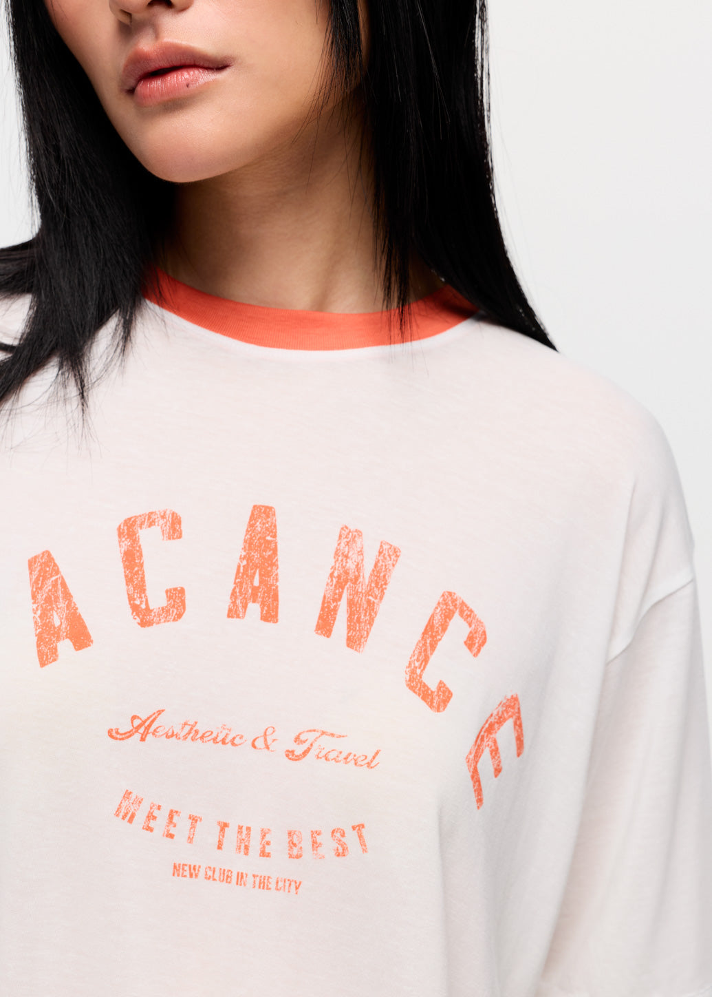 VACANCE GRAPHIC TEE