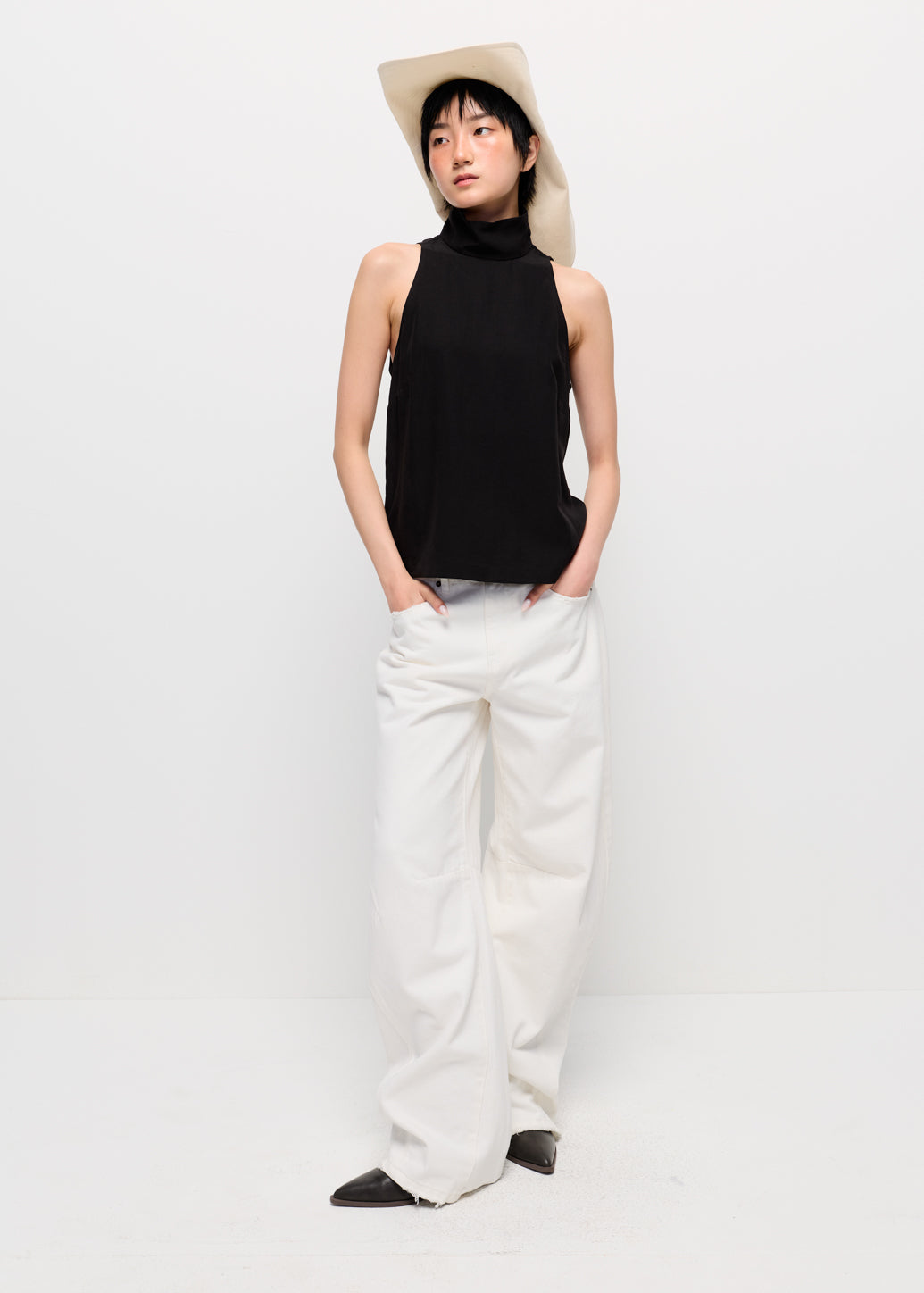 CLASSIC MOCK-NECK TOP