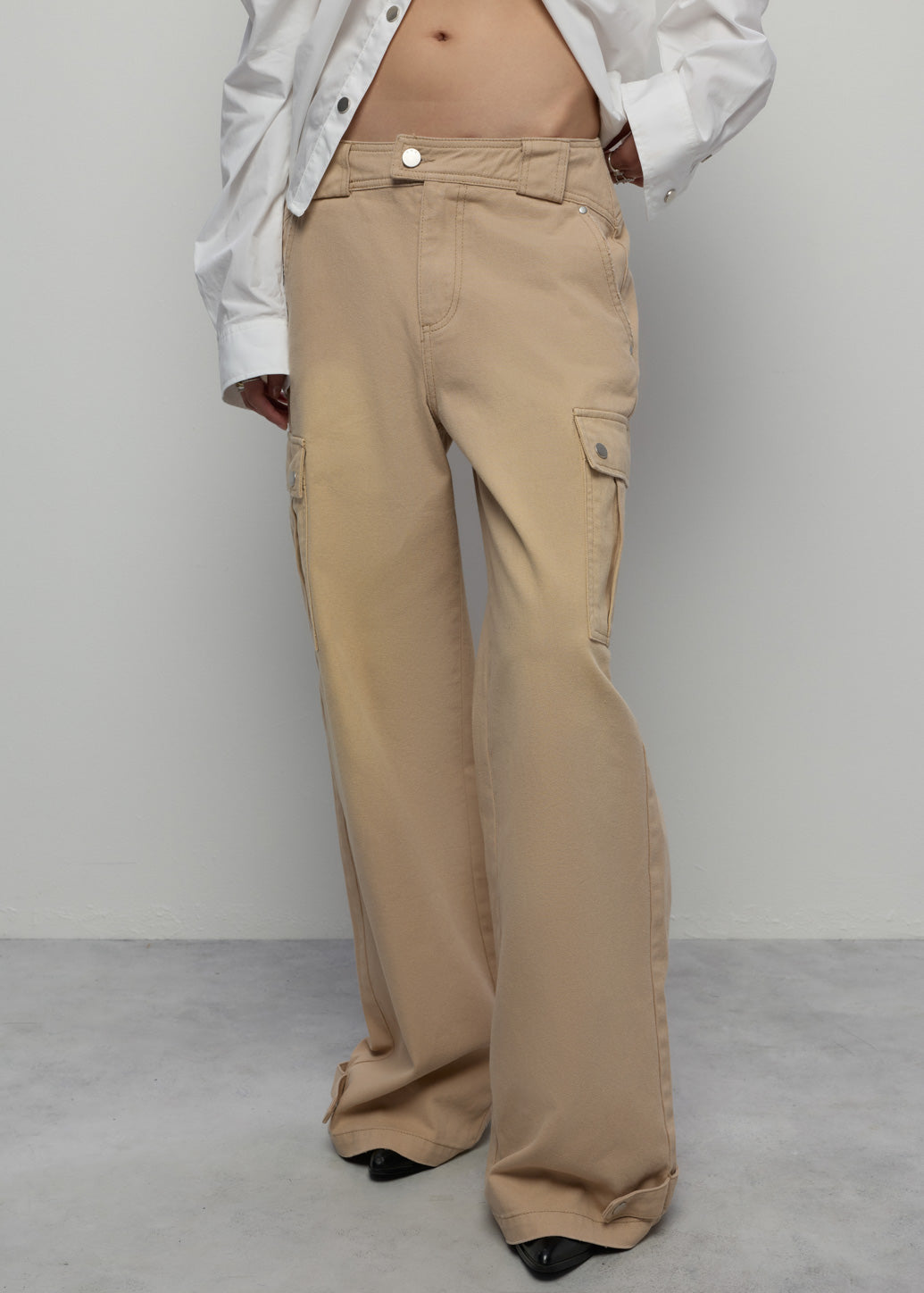 BEIGE ADJUSTABLE HEM STRAIGHT PANTS