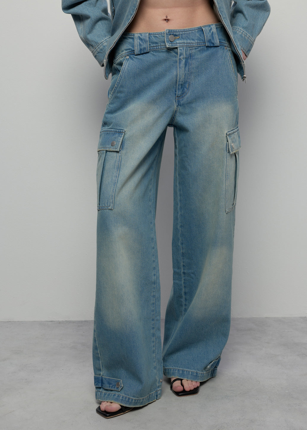 ADJUSTABLE HEM STRAIGHT PANTS
