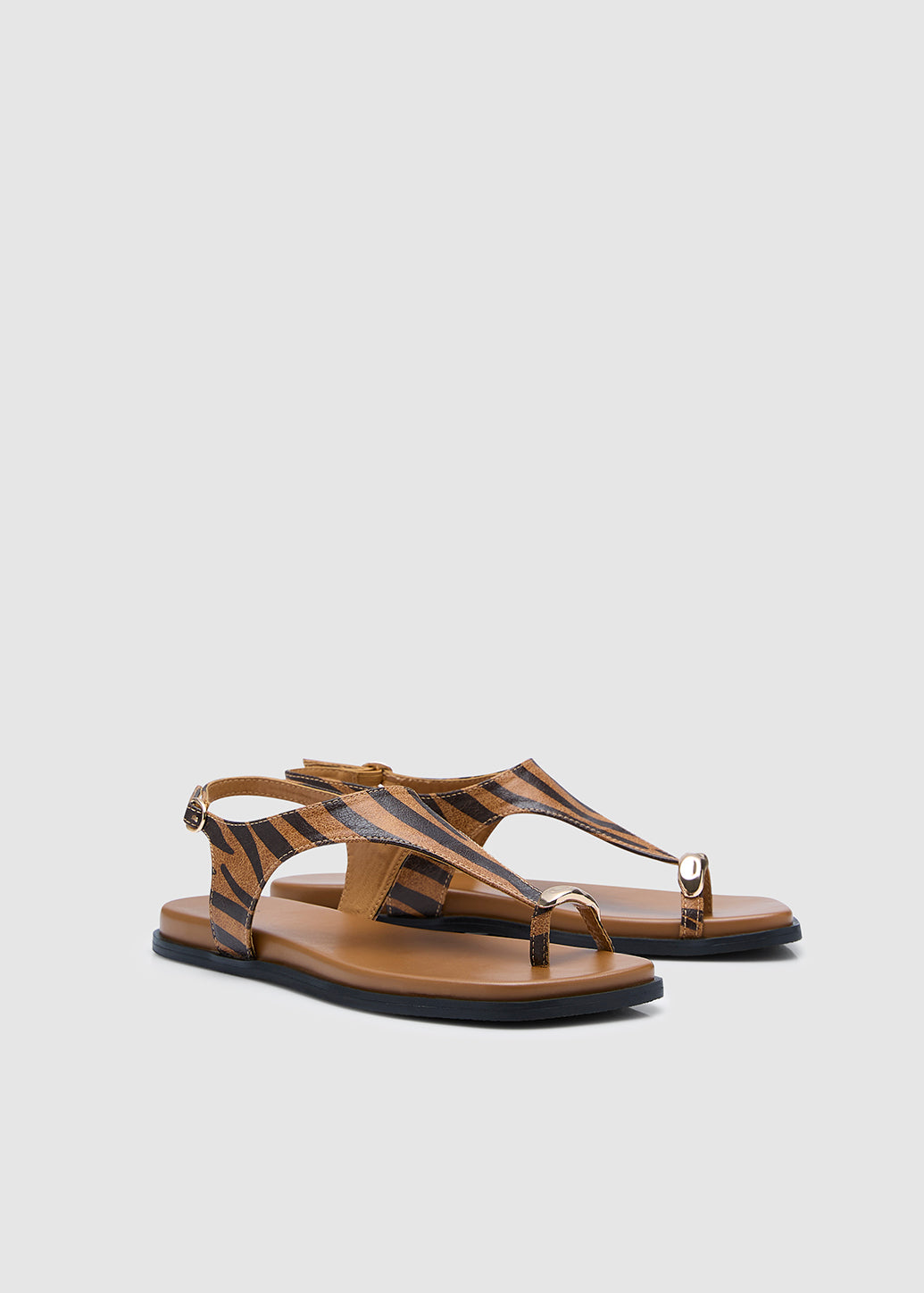 ANIMAL PRINT TOE-POST SANDAL