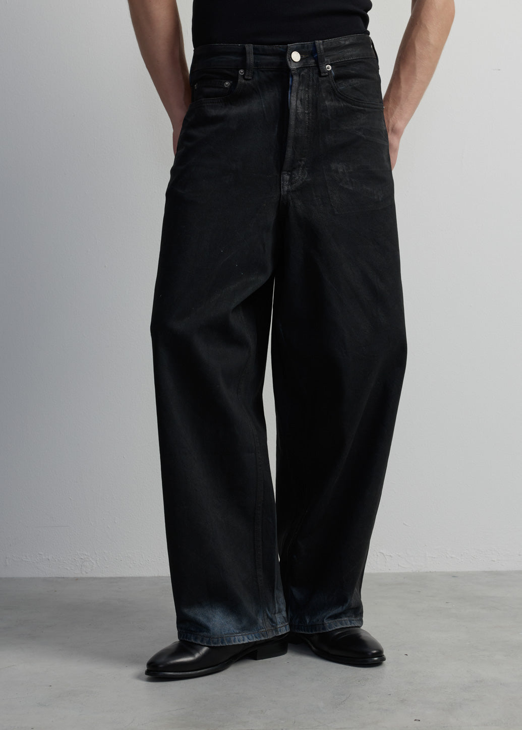 STRAIGHT LEG PANTS