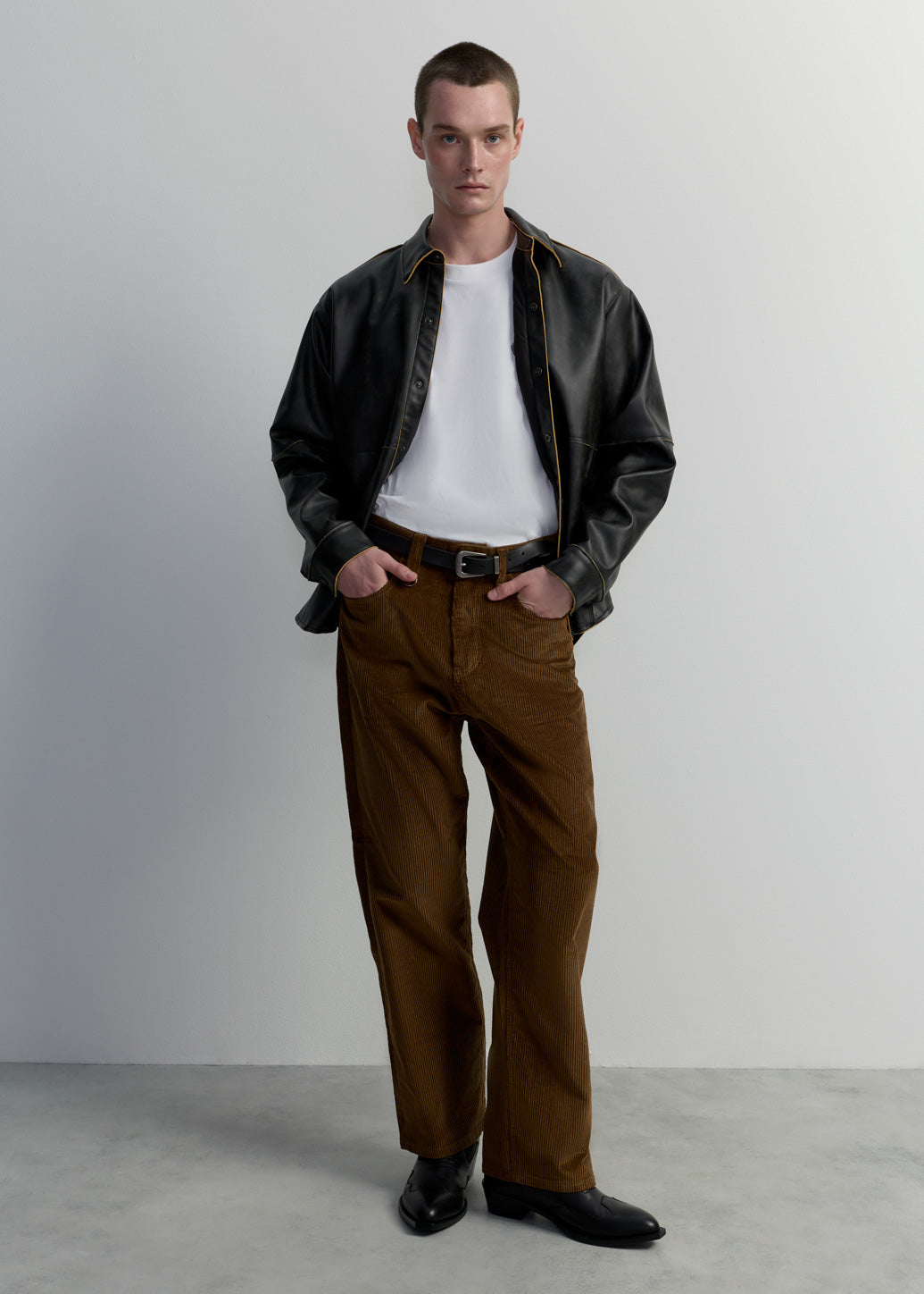 STRAIGHT BLACK CORDUROY PANTS