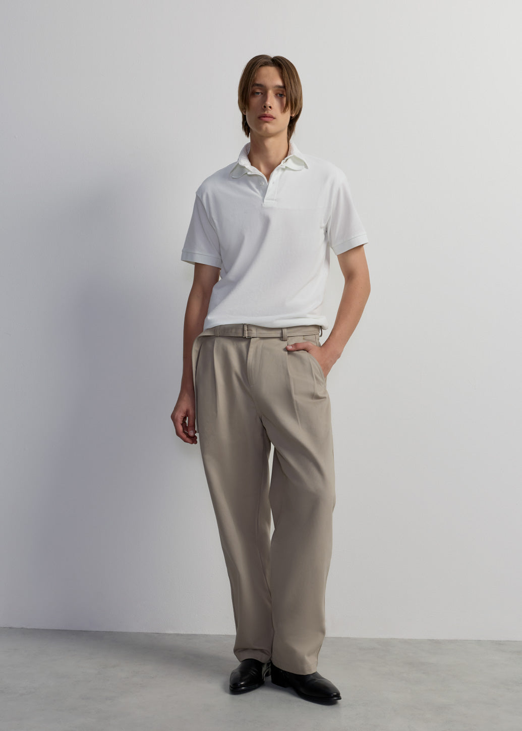 LOOSE KHAKI BELTED PANTS