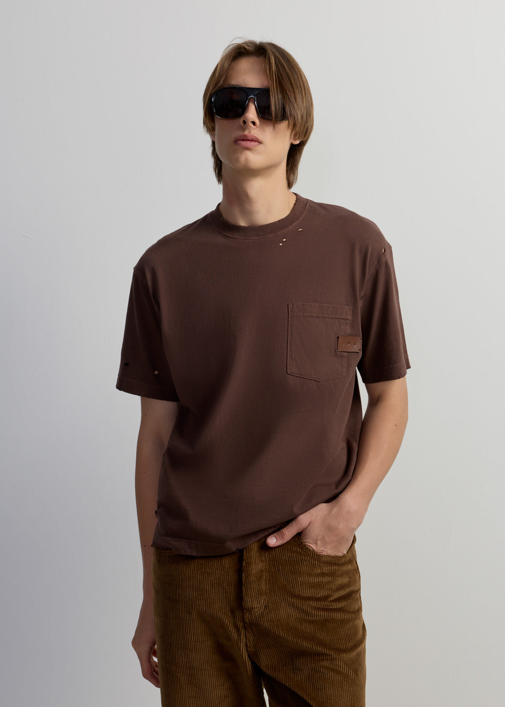 LOOSE FIT BROWN-WASHED POCKET TEE