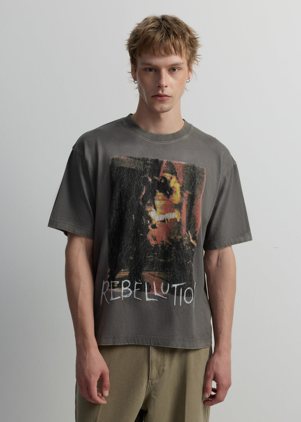 REBELLUTION GRAPHIC TEE