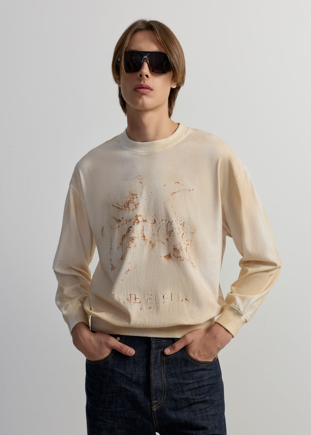 CAMELLIA FLOWER GRAPHIC TEE