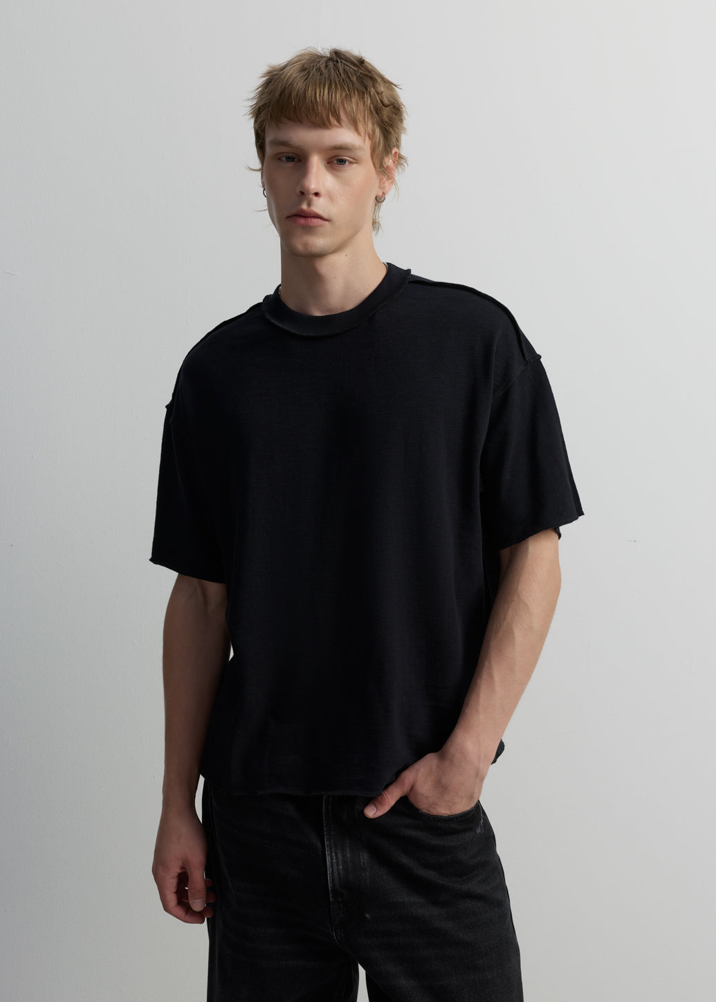 EXPOSED SEAM RELAXED TEE