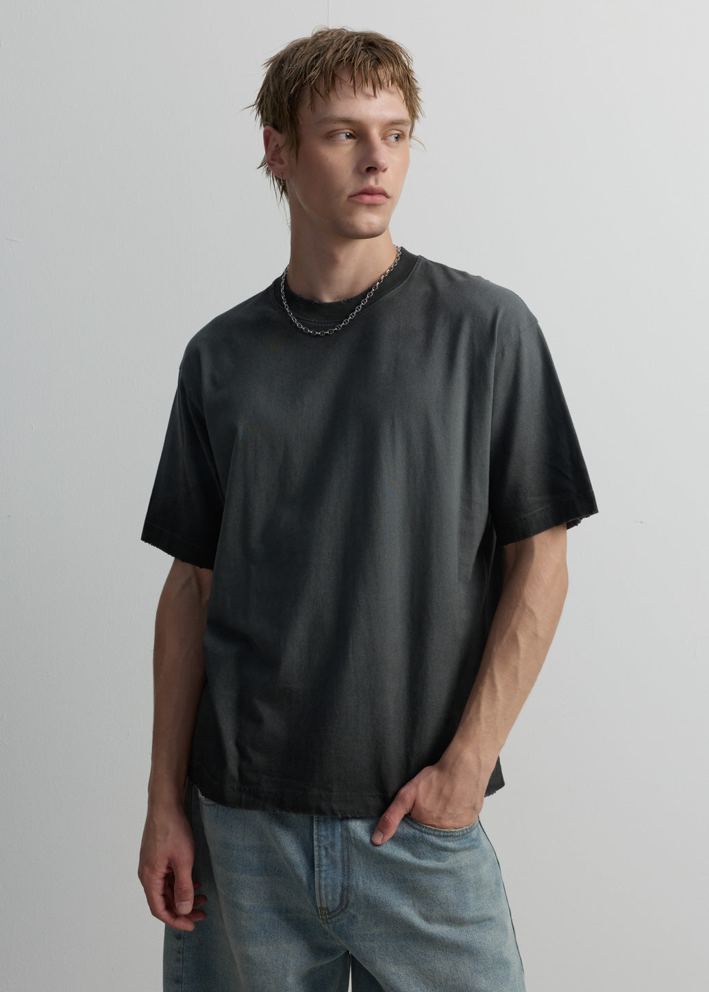 เสื้อยืดคอกลมพ่นสี