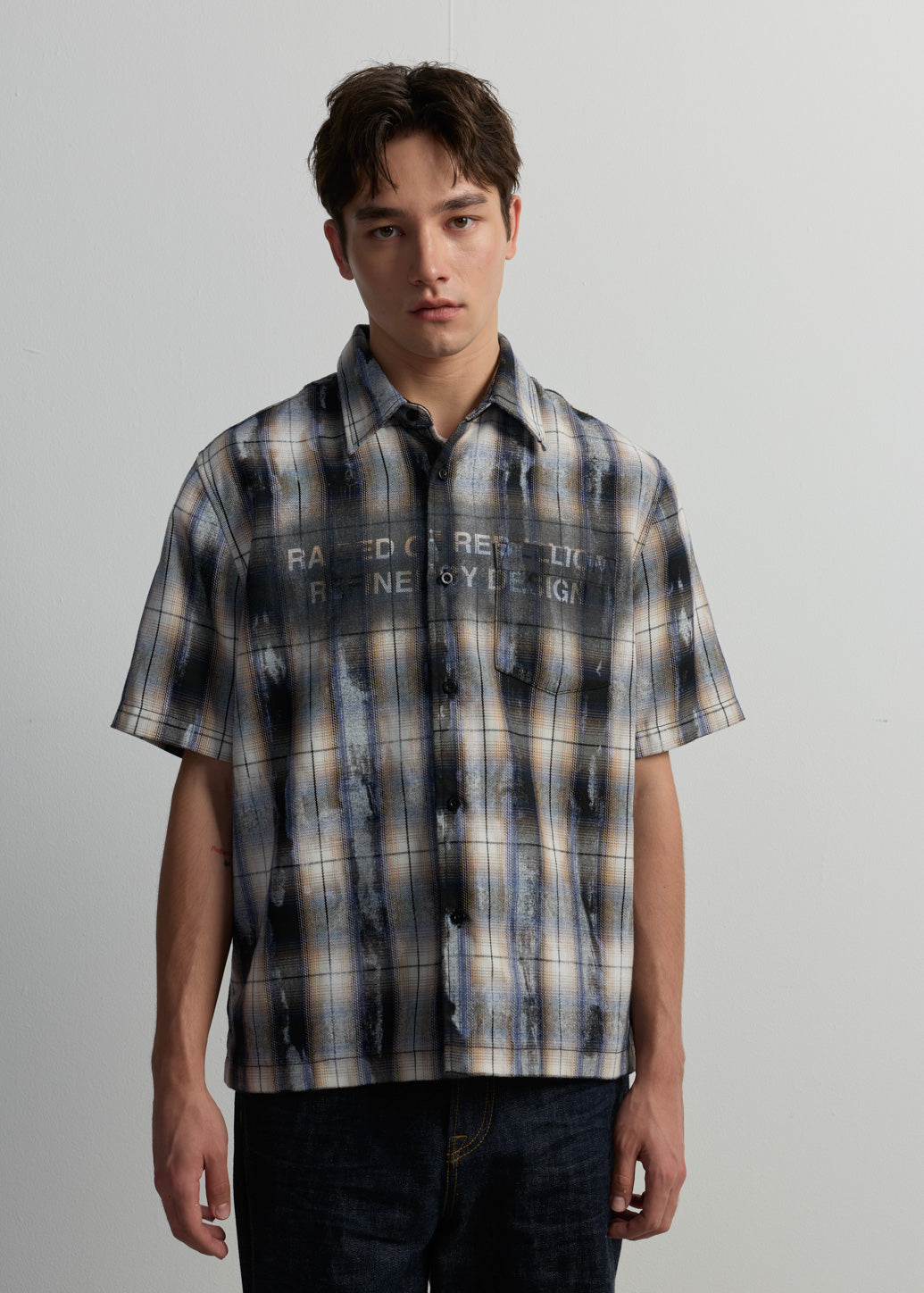 เสื้อเชิ้ตลายสก็อตพ่นสี