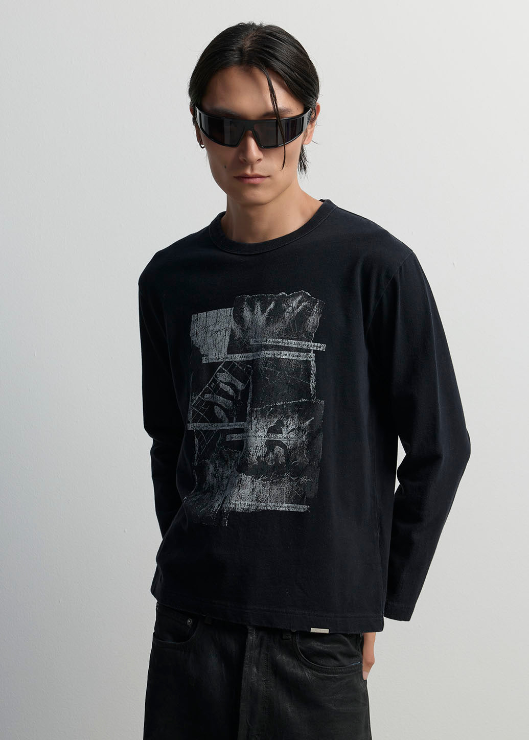 PHOTO COLLAGE GRAPHIC LONG-SLEEVE T-SHIRT