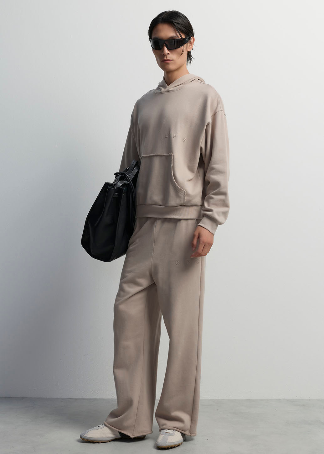 RAW EDGE POCKET OVERSIZED HOODIE