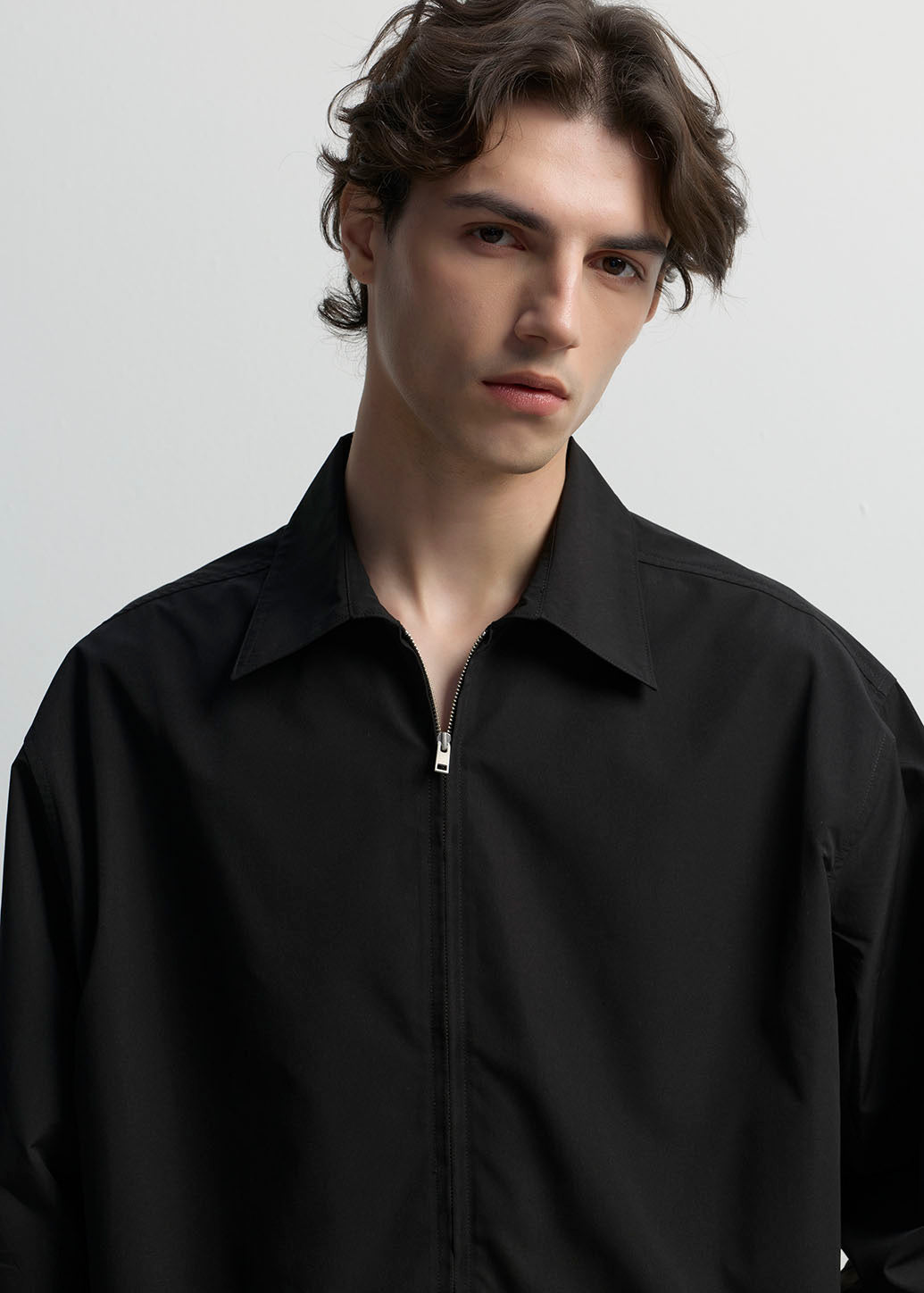ZIP-FRONT HIGH-LOW HEM SHIRT