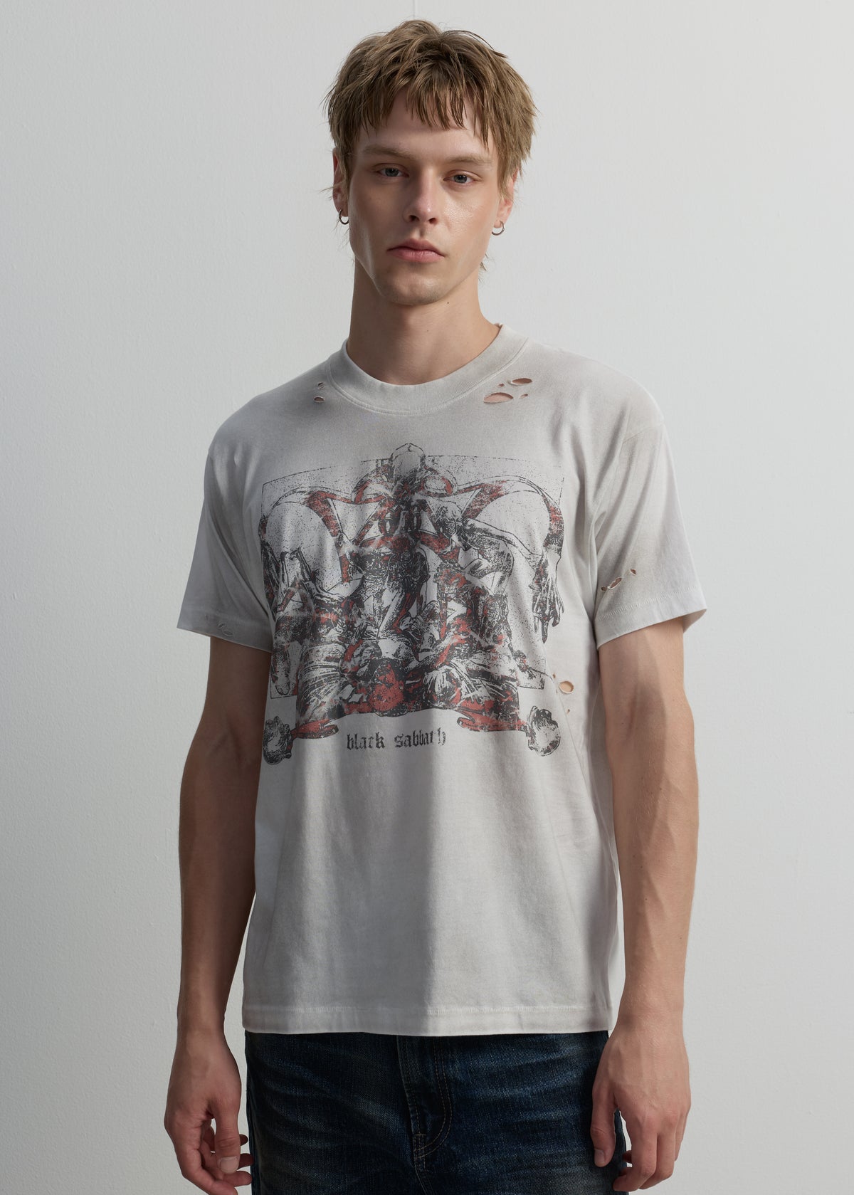 BLACK SABBATH GRAPHIC WHITE DESTROY TEE