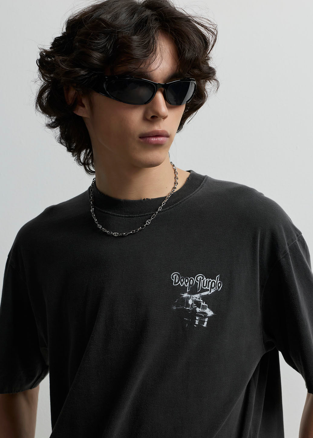 DEEP PURPLE GRAPHIC BAND TEE
